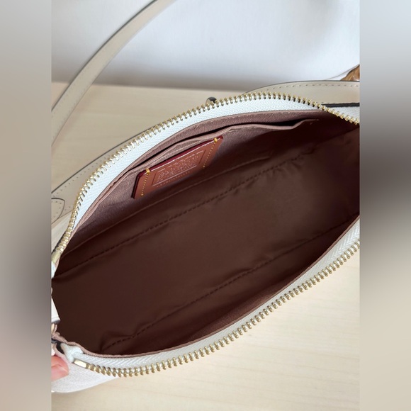 NWT coach Teri Shoulder Bag In Signature Canvas - Picture 7 of 9